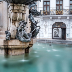 Fotospaziergang zu den Brunnen und Kanälen in Augsburg